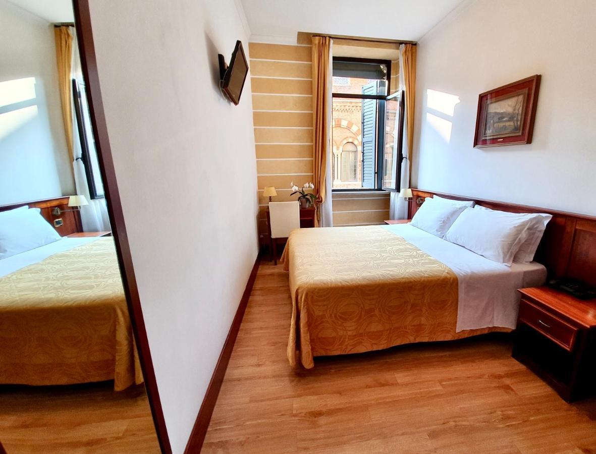 Hotel Aurora Βερόνα Εξωτερικό φωτογραφία