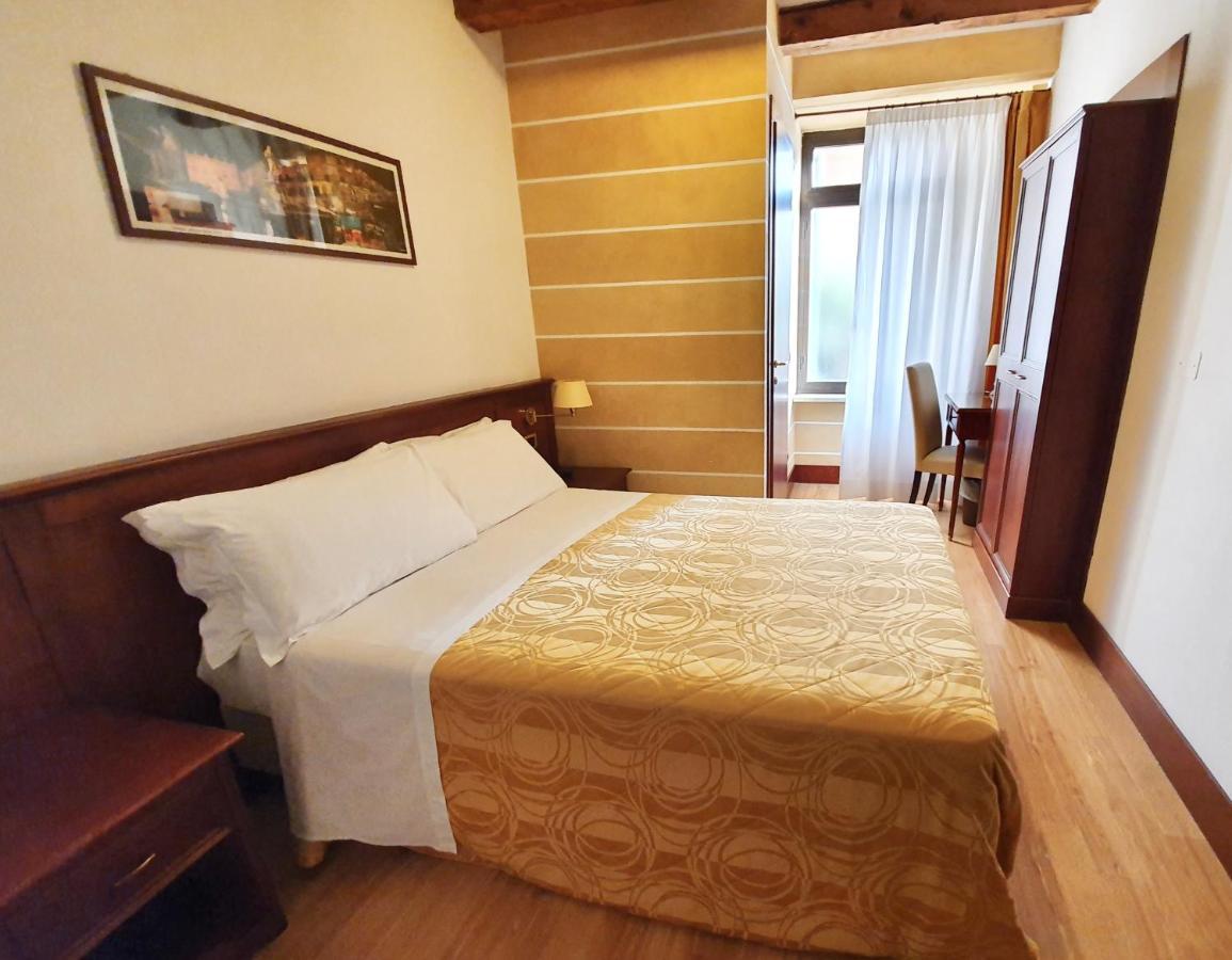 Hotel Aurora Βερόνα Εξωτερικό φωτογραφία